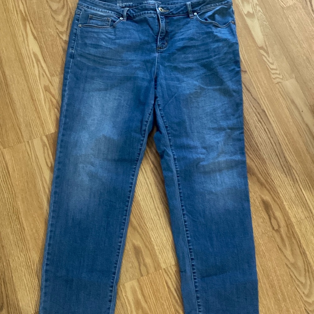 Liz Claiborne women’s jeans size 16 NWOT